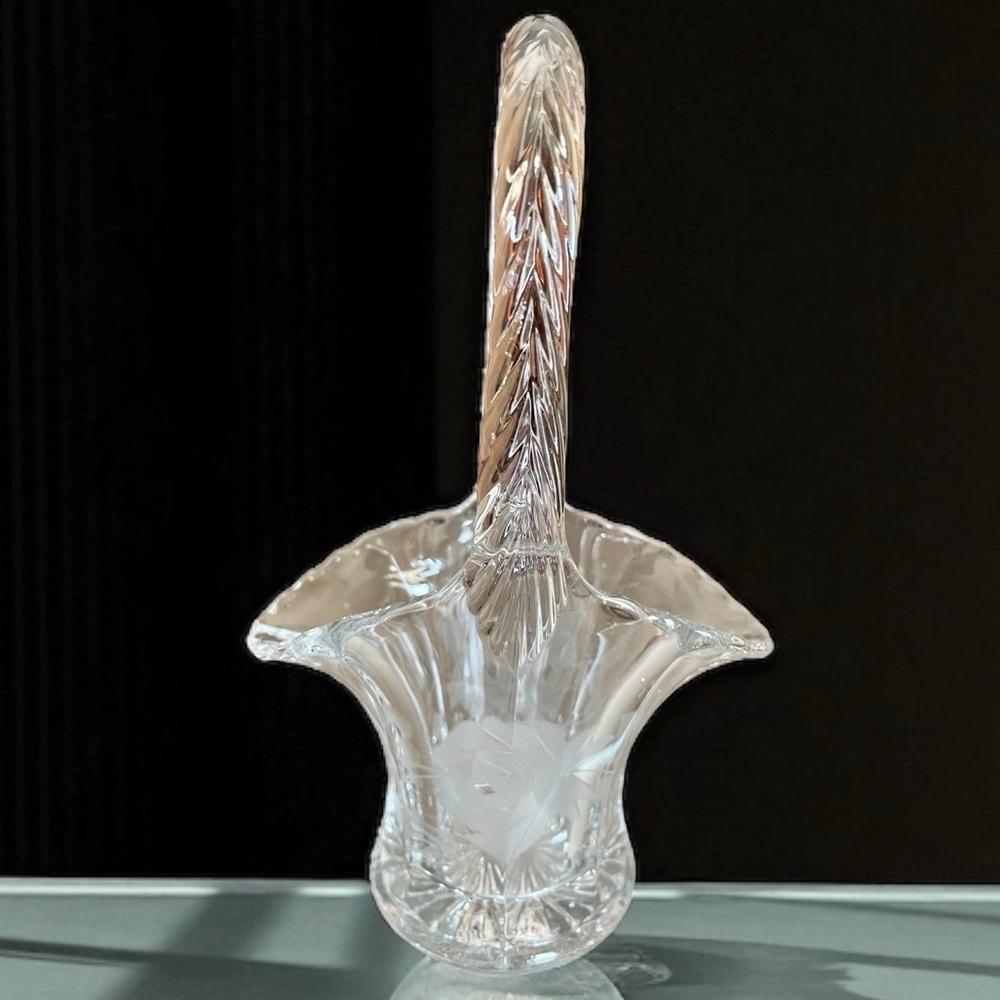 Duncan & Miller glass Bride’s Basket, vintage, beautiful, no chips or cracks